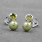 Preview: Ohrstecker Ohrring 7x4mm Zirkonia peridotfarbig Imitatperle olivgrün 925